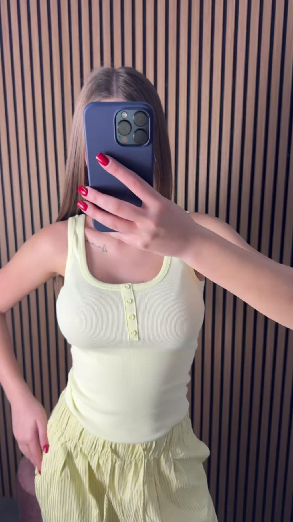 Canotta Botton Gialla